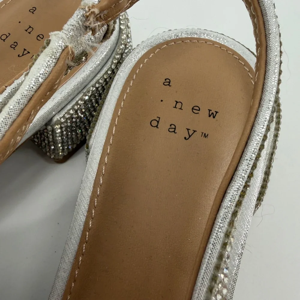 A New Day Womens 8 Silver Slingback Heels Rhinestone Pointed Toe Block Heel
